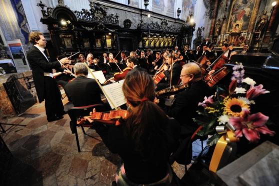 Úvodní koncert festivalu Za poklady Broumovska přilákal 400 posluchačů 