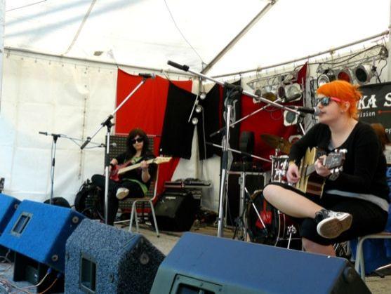 Studenti gymnázia v Broumově zvou na hudební festival Gymplfest, který si sami organizují 