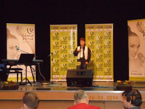 Tři žáci broumovské ZUŠ zpívali v Praze a mají šanci postoupit do semifinále soutěže Česko zpívá 