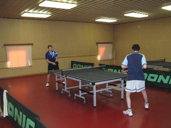Broumovští stolní tenisté hrají a trénují v nových prostorech