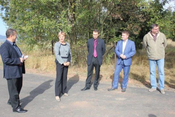 Cyklostezka Vižňov – Nowe Siodlo byla slavnostně převzata k užívání. Ve spolupráci s Polskem bude Meziměstí pokračovat