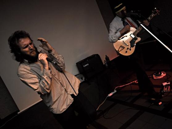 V broumovském Klubu Ambra vystoupili Mermomoc a Bonus & Martin Tvrdý Trio 