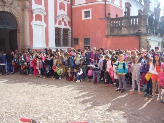 Broumovská Masarykova základní škola bude číst dětem