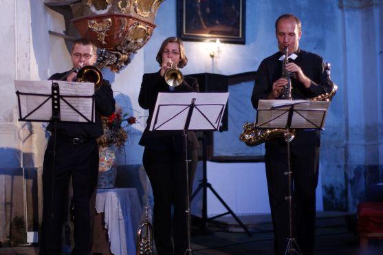 Pražské jazzové sexteto v Božanově recitací doprovodil herec Alfred Strejček 