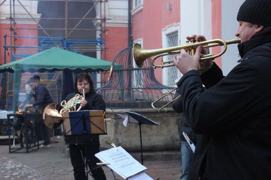 Adventní trh v klášteře přilákal davy lidí