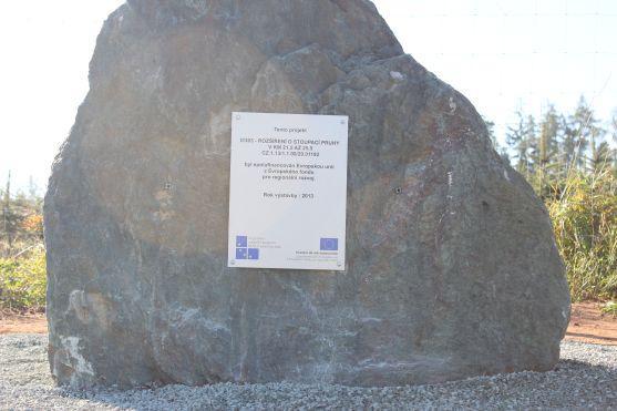 Včera byla slavnostně přestřižena páska na dokončené silnici přes Pasa 