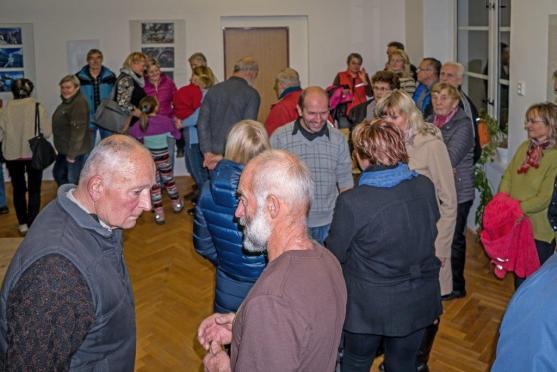 Výstava v polickém Zeleném domečku představuje fotografickou poctu Oldřicha Jenky krajině Policka 