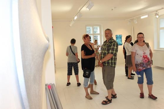 Klášterní Galerie Dům láká na novou výstavu Estetika svádění 