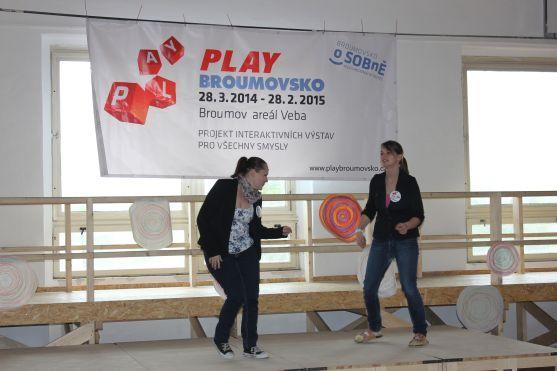 Broumovsko je Happy! Vznikl hudební klip na skladbu Pharella Williamse 