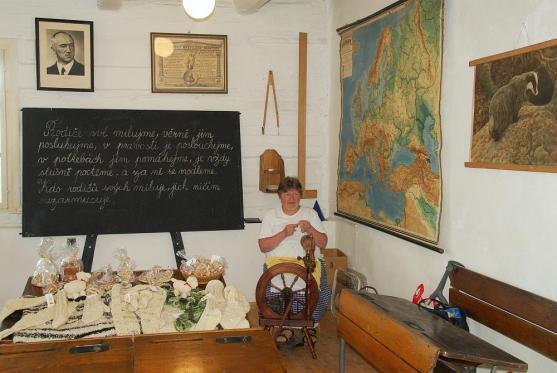 Ve staré polické škole Dřevěnce to opět vypadá jako kdysi 