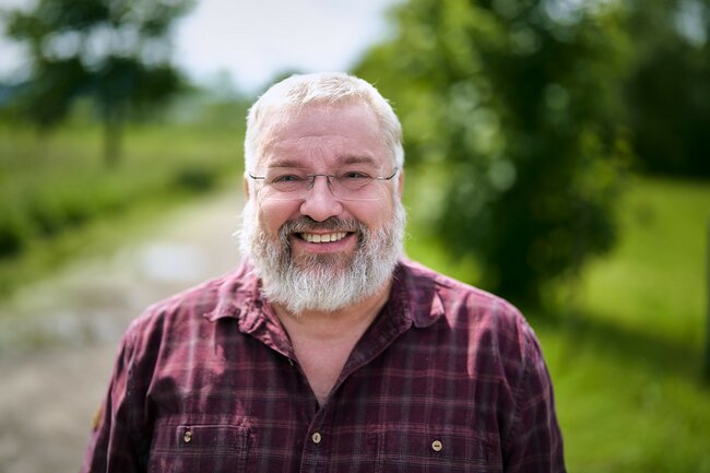 Dobré vztahy jsou základem zdraví a smyslem života, říká Milan Schirlo