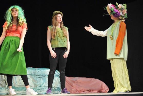 Literárně dramatický obor ZUŠ Broumov potěšil diváky svojí divadelní pohádkou O Moreně