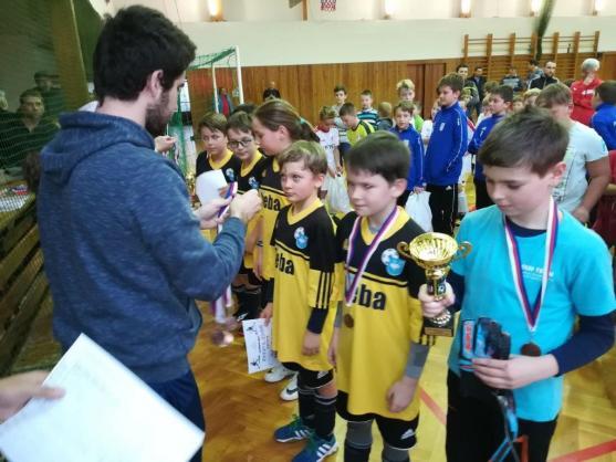 První zimní úspěch fotbalistů Slovanu. Starší přípravka třetí ve Vamberku 