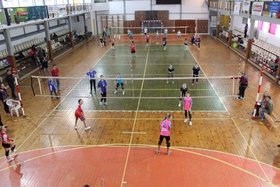 Začala sezóna "barevného" volejbalu. Jeden z turnajů se hrál i v Broumově