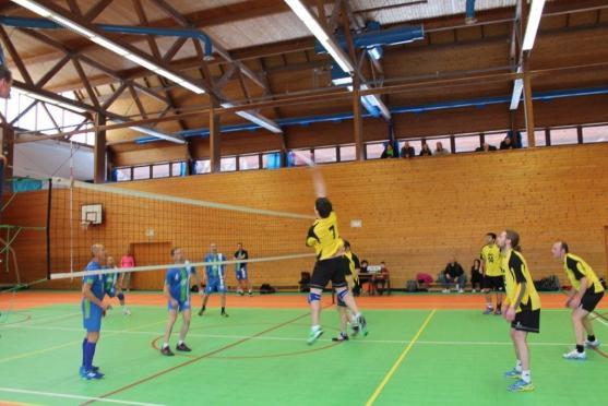 Volejbalisté Slovanu Broumov vyhráli Zimní pohár. Ženy postavily do soutěže dva týmy