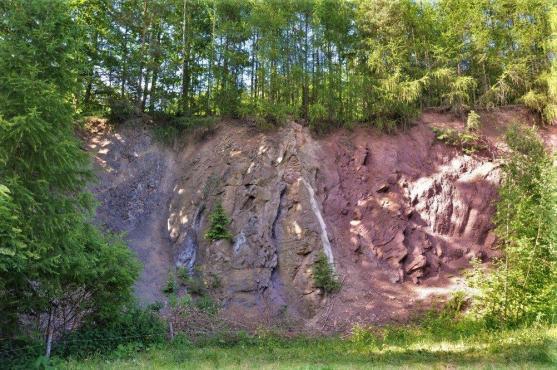 Z Radvanic přes tajemné Jestřebí hory do historických Malých Svatoňovic