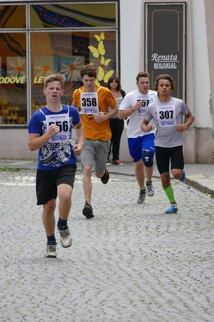 Jubilejního 30. ročníku Běhu na Hvězdu se zúčastnil rekordní počet běžců