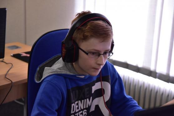 Hronovské Domino v březnu? Horolezecké závody a unikátní turnaj