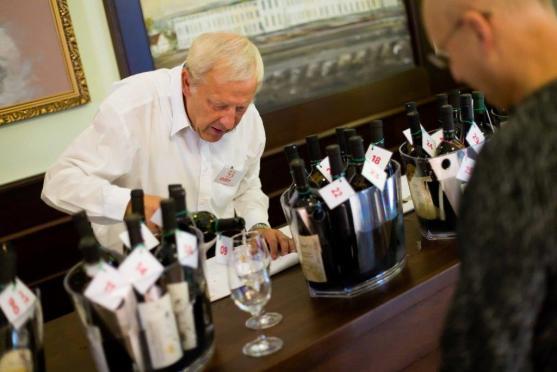 Na Slavnostech piva a klobás zahraje náchodská kapela Klapeto. Lákadlem je fotbalpool