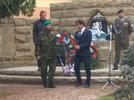 V Teplicích nad Metují si připomněli Den válečných veteránů