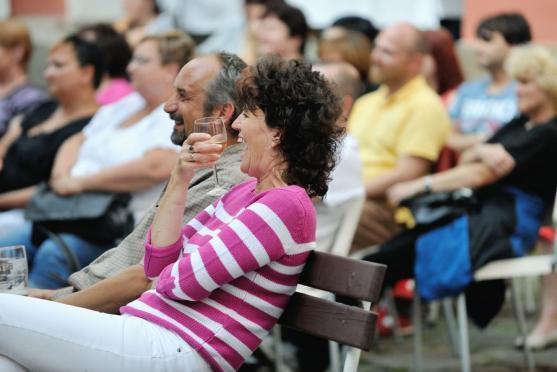 Ozdobou posledního představení osmého Malého letního divadlení byla Valerie Zawadská