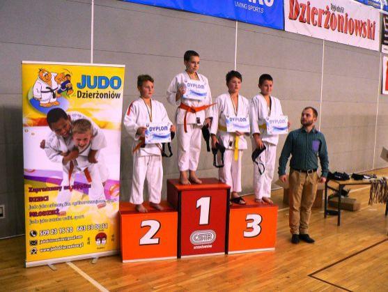 Pět malých broumovských judistů si přivezlo medaili z polského Dzierzoniówa