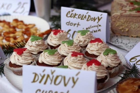 Adventní trh v broumovském klášteře navodil vánoční atmosféru