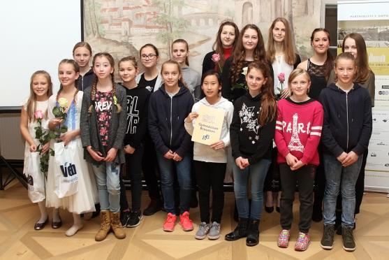 Nadační fond Gymnázia Broumov ocenil nejlepší studenty školy