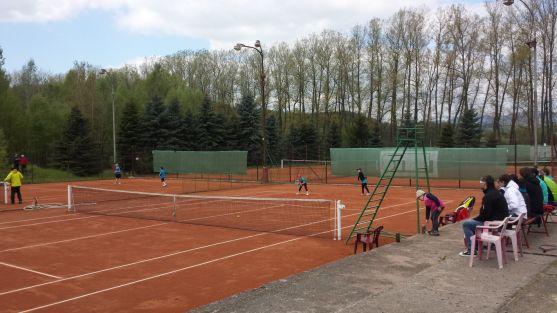 Na tenisových kurtech v Broumově byla zahájena letní sezóna