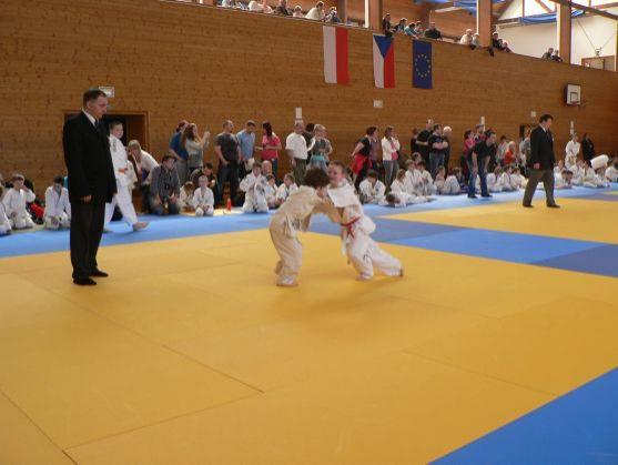 Poprvé se prali. Tři broumovští judisté mají za sebou první turnaj