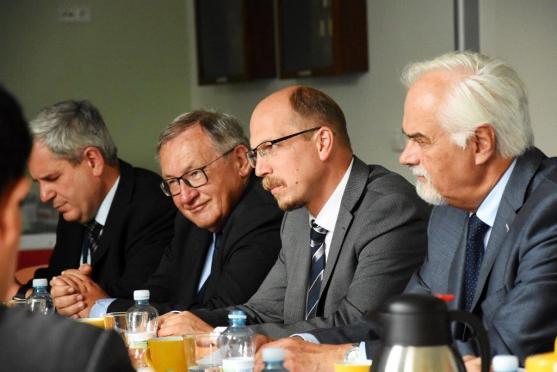 Královéhradecký kraj navštívila delegace z čínského Chongqingu