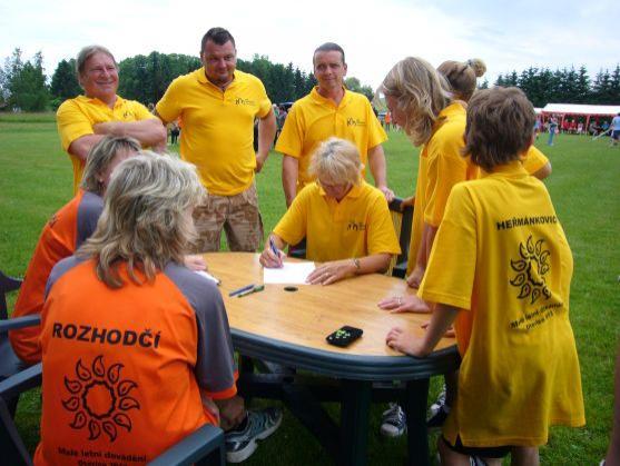 Božanov zvítězil v Malém letním dovádění