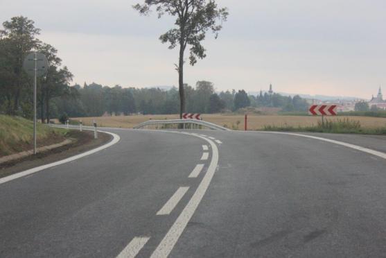 Dotace z Integrovaného regionálního operačního programu na silnici do Broumova byla přislíbena jako vůbec první v České republice