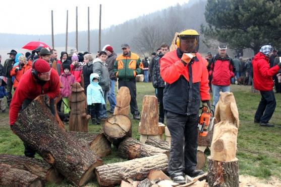 Ondřej Jirmann obhájil loňské vítězství v klání Dřevorubec roku