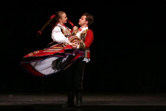 Taneční škola Heleny Pavlenko na Broumovsku úspěšně ukončila dva projekty a zahájila novou sezónu 2017/18