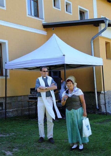 Při Křinické pouti se také žehnalo auto hasičů