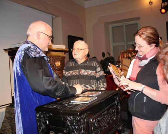 Farář Jaroslav Konečný překvapil originálními hudebními nástroji 