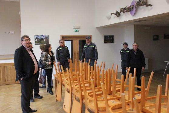 Hejtman Lubomír Franc navštívil Suchý Důl a Žďár nad Metují: "Podmínky pro život obyvatel tu jsou velmi dobré." 