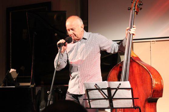 Trio WUH nadchlo Kreslírnu energickým jazzem 