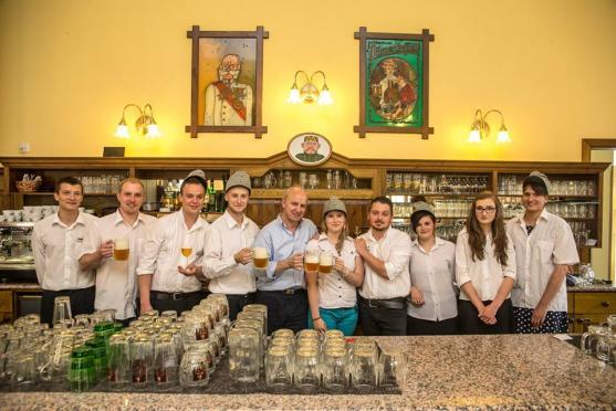  Mlíko, šnyt, hladinka, čochtan. To jsou způsoby čepování piva, které ochutnáte v Centru Walzel 