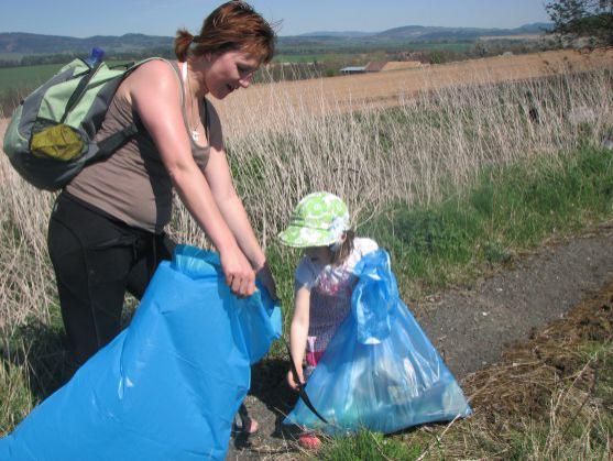 Broumovsko je po víkendovém úklidu o trošku čistější