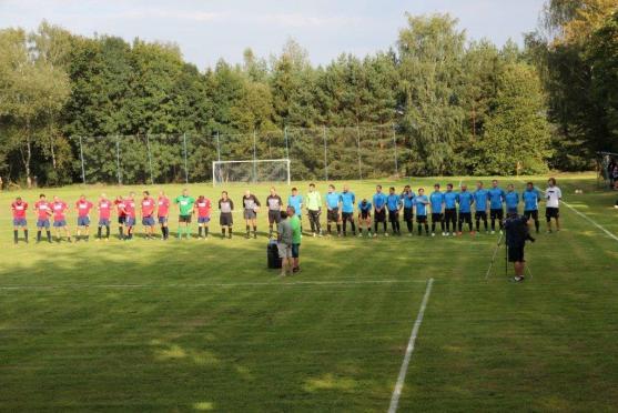 Fotbalové hvězdy bavily diváky, soupeře i sebe