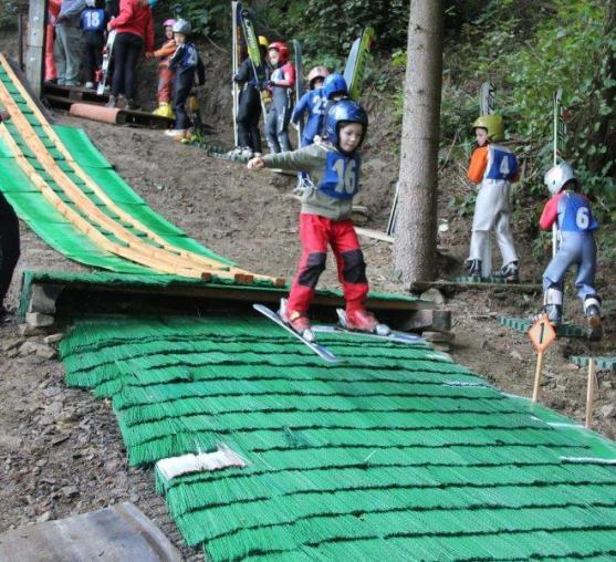 Rekordní účast, rekordní skoky. Takový byl Borský pohár 2015