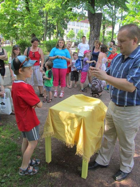 Soutěž v recyklaci starých mobilních telefonů zná své výherce
