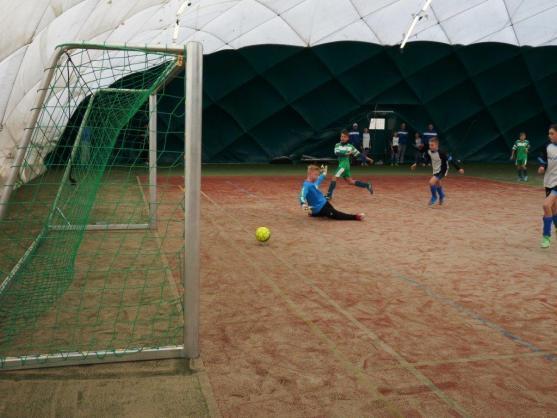 Halový fotbalový turnaj mladších žáků v Teplicích nad Metují vyhrál Slovan Broumov
