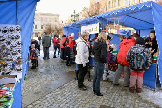 Návštěvníci velikonočního jarmarku oslavili příchod prvního jarního dne