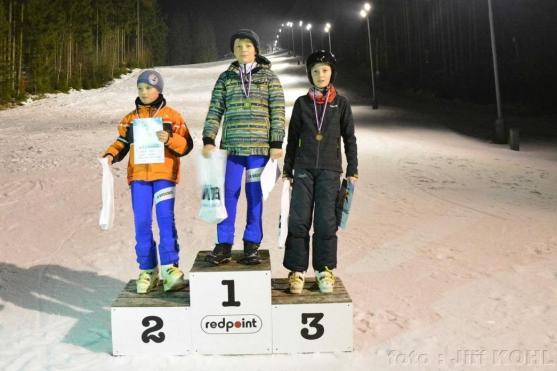 V obřím slalomu startovalo v Teplicích nad Metují téměř 50 závodníků