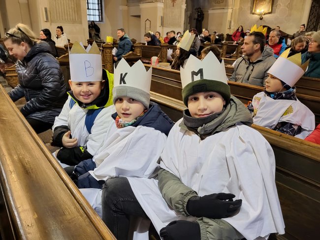 Čím dál víc lidí vidí smysl v pomoci potřebným