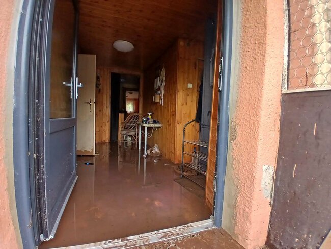 Díval jsem se z okna a brečel