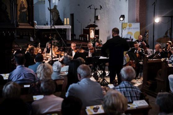 Festival Za poklady Broumovska představil v Polici nad Metují polské interprety